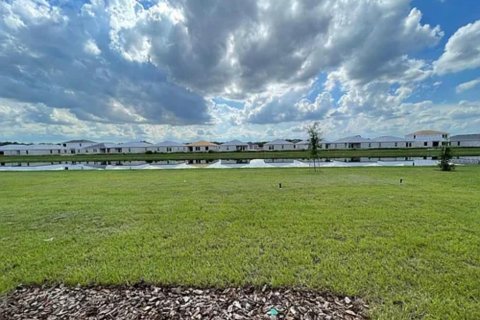 House in Kissimmee, Florida 4 bedrooms, 201.41 sq.m. № 1810339 - photo 3