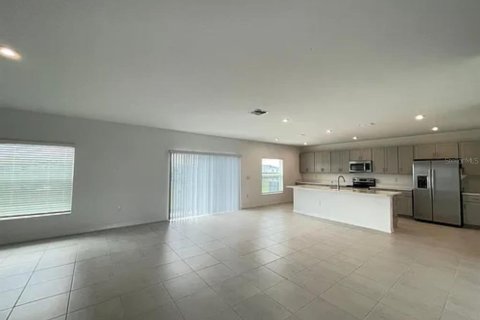House in Kissimmee, Florida 4 bedrooms, 201.41 sq.m. № 1810339 - photo 5
