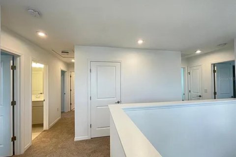 House in Kissimmee, Florida 4 bedrooms, 201.41 sq.m. № 1810339 - photo 12
