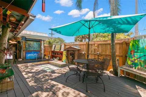 Commercial property in Tampa, Florida 42 bedrooms, 195.65 sq.m. № 1831930 - photo 6