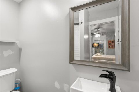 Commercial property in Tampa, Florida 42 bedrooms, 195.65 sq.m. № 1831930 - photo 28