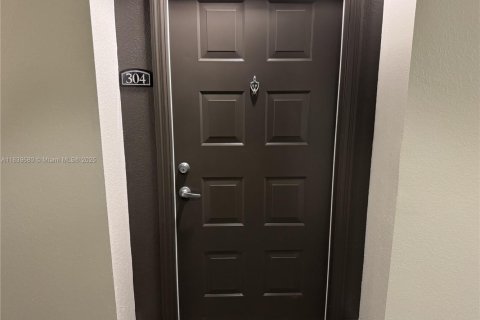 Copropriété à vendre à South Miami, Floride: 2 chambres, 93.83 m2 № 1943164 - photo 2