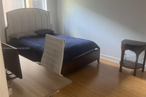 Copropriété à vendre à South Miami, Floride: 2 chambres, 93.83 m2 № 1943164 - photo 16