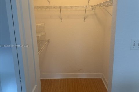 Copropriété à vendre à South Miami, Floride: 2 chambres, 93.83 m2 № 1943164 - photo 18