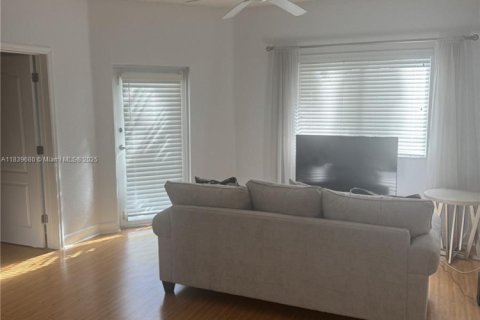 Copropriété à vendre à South Miami, Floride: 2 chambres, 93.83 m2 № 1943164 - photo 4