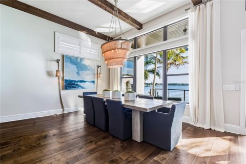 Villa ou maison à louer à Indian Rocks Beach, Floride: 4 chambres, 395.95 m2 № 2139511 - photo 22