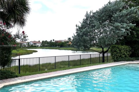 Villa ou maison à vendre à Parkland, Floride: 4 chambres, 293.39 m2 № 1981732 - photo 3