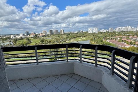 Condo in Aventura, Florida, 2 bedrooms  № 2052973 - photo 21