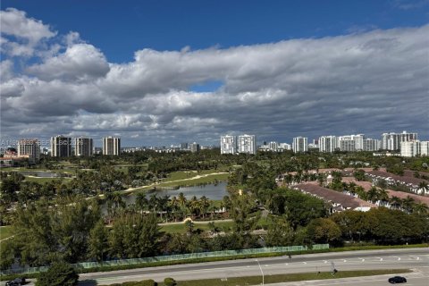 Condo in Aventura, Florida, 2 bedrooms  № 2052973 - photo 28