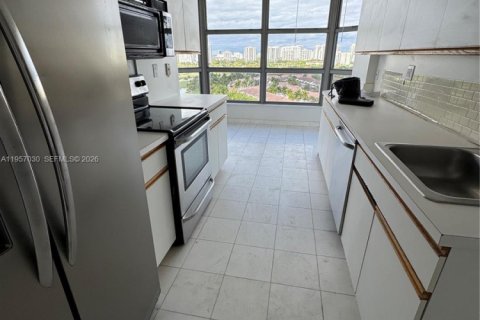 Condo in Aventura, Florida, 2 bedrooms  № 2052973 - photo 2