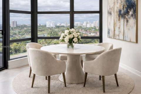 Condo in Aventura, Florida, 2 bedrooms  № 2052973 - photo 15