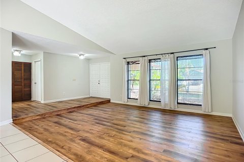 House in Valrico, Florida 3 bedrooms, 184.97 sq.m. № 1878313 - photo 4
