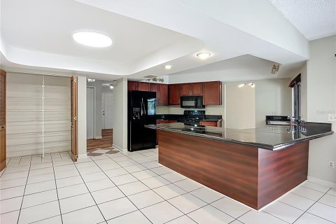 House in Valrico, Florida 3 bedrooms, 184.97 sq.m. № 1878313 - photo 9
