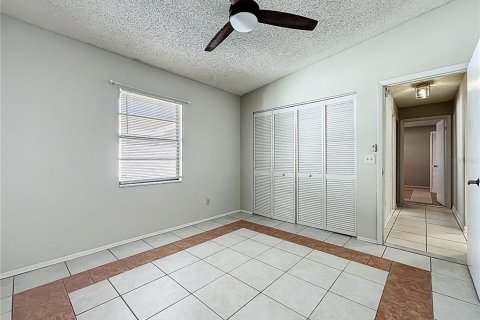 House in Valrico, Florida 3 bedrooms, 184.97 sq.m. № 1878313 - photo 17