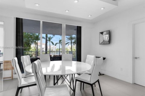 Condo in Key Biscayne, Florida, 3 bedrooms  № 1819734 - photo 18
