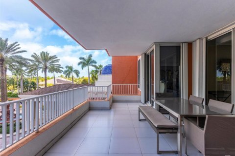 Condo in Key Biscayne, Florida, 3 bedrooms  № 1819734 - photo 12