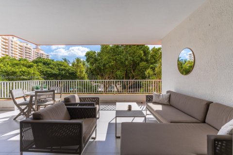 Condo in Key Biscayne, Florida, 3 bedrooms  № 1819734 - photo 9