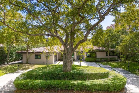Villa ou maison à louer à Coral Gables, Floride: 5 chambres, 321.26 m2 № 2046158 - photo 18