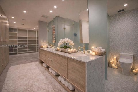 Villa ou maison à louer à Coral Gables, Floride: 5 chambres, 321.26 m2 № 2046158 - photo 7