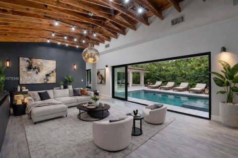 Villa ou maison à Coral Gables, Floride 5 chambres, 321.26 m2 № 2046158