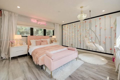 Villa ou maison à louer à Coral Gables, Floride: 5 chambres, 321.26 m2 № 2046158 - photo 9