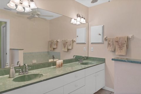 House in Rotonda, Florida 3 bedrooms, 178.19 sq.m. № 1342195 - photo 27