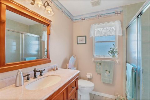 House in Rotonda, Florida 3 bedrooms, 178.19 sq.m. № 1342195 - photo 30