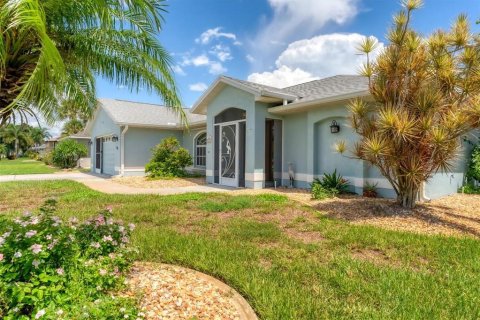 House in Rotonda, Florida 3 bedrooms, 178.19 sq.m. № 1342195 - photo 6