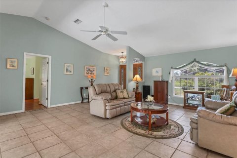 House in Rotonda, Florida 3 bedrooms, 178.19 sq.m. № 1342195 - photo 8