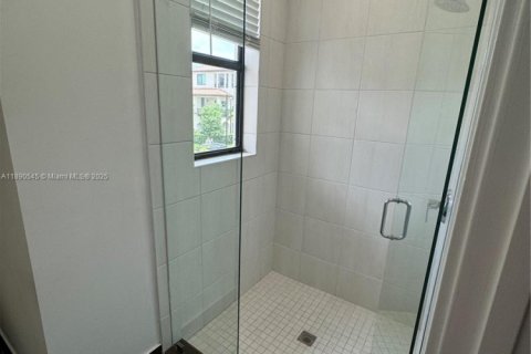 Villa ou maison à vendre à Doral, Floride: 4 chambres, 202.16 m2 № 1944056 - photo 11