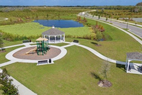 House in Lake Alfred, Florida 3 bedrooms, 138.15 sq.m. № 1894933 - photo 18