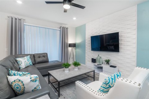 Villa ou maison à vendre à Davenport, Floride: 5 chambres, 230.58 m2 № 1515067 - photo 3