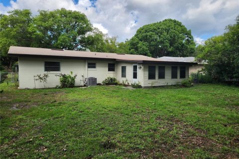 House in Auburndale, Florida 3 bedrooms, 95.5 sq.m. № 1769216 - photo 17