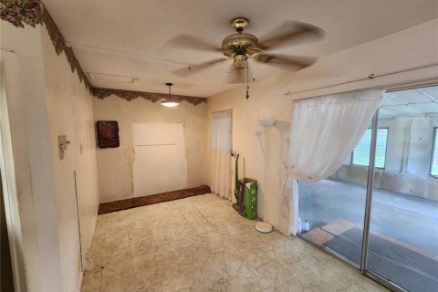 House in Auburndale, Florida 3 bedrooms, 95.5 sq.m. № 1769216 - photo 9