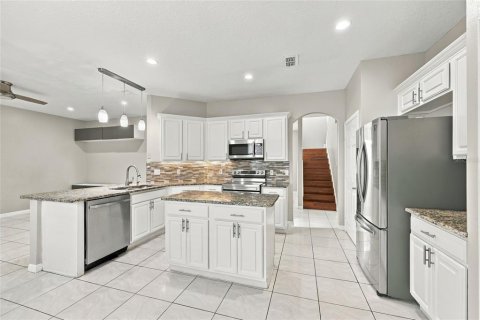 Villa ou maison à vendre à Orlando, Floride: 4 chambres, 206.52 m2 № 2433238 - photo 28