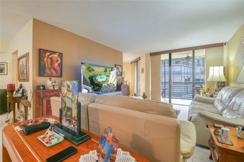 Copropriété à vendre à Lauderhill, Floride: 2 chambres, 130.71 m2 № 2145988 - photo 7