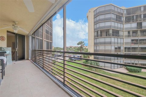 Copropriété à vendre à Lauderhill, Floride: 2 chambres, 130.71 m2 № 2145988 - photo 2
