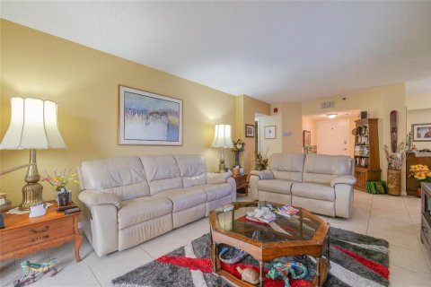 Copropriété à vendre à Lauderhill, Floride: 2 chambres, 130.71 m2 № 2145988 - photo 5