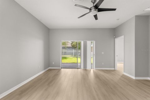 Casa en venta en Orlando, Florida, 3 dormitorios, 153.66 m2 № 1802063 - foto 4