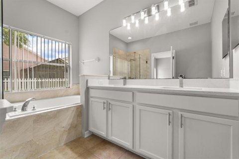 Casa en venta en Orlando, Florida, 3 dormitorios, 153.66 m2 № 1802063 - foto 15