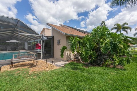 Casa en venta en Tampa, Florida, 4 dormitorios, 217.39 m2 № 2195865 - foto 4