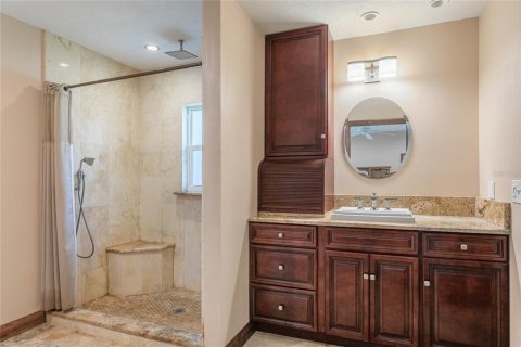 Casa en venta en Tampa, Florida, 4 dormitorios, 217.39 m2 № 2195865 - foto 27