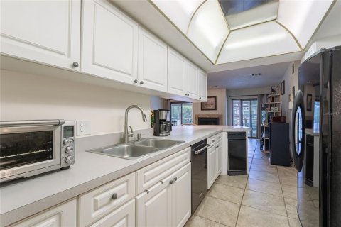 Casa en venta en Tampa, Florida, 4 dormitorios, 217.39 m2 № 2195865 - foto 14
