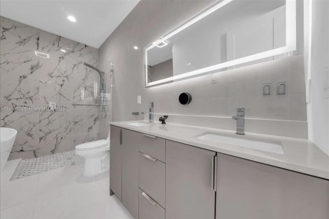 Casa en venta en Lehigh Acres, Florida, 4 dormitorios, 194.63 m2 № 1949324 - foto 18