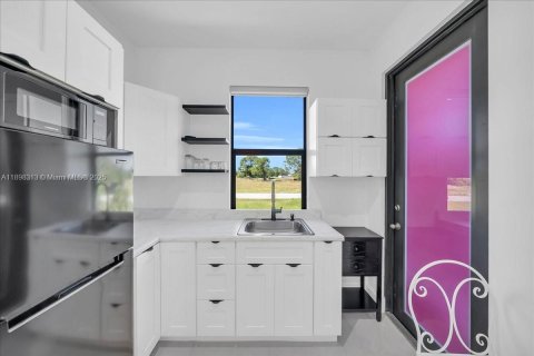 Casa en venta en Lehigh Acres, Florida, 4 dormitorios, 194.63 m2 № 1949324 - foto 30