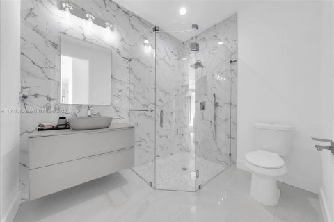 Casa en venta en Lehigh Acres, Florida, 4 dormitorios, 194.63 m2 № 1949324 - foto 28