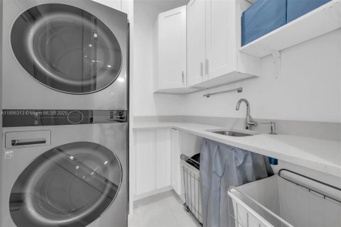 Casa en venta en Lehigh Acres, Florida, 4 dormitorios, 194.63 m2 № 1949324 - foto 26