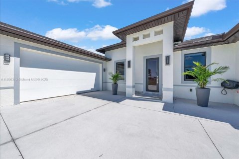 Casa en venta en Lehigh Acres, Florida, 4 dormitorios, 194.63 m2 № 1949324 - foto 5