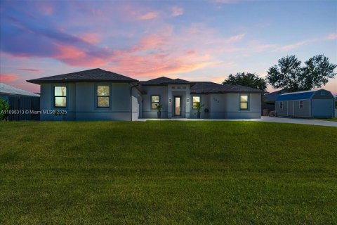 Casa en venta en Lehigh Acres, Florida, 4 dormitorios, 194.63 m2 № 1949324 - foto 10