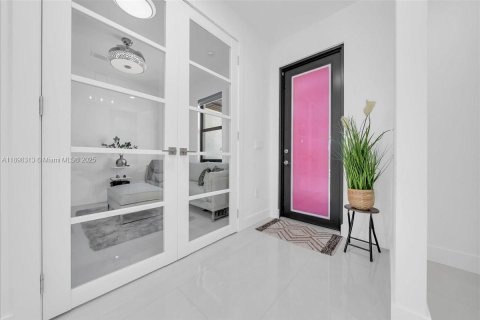 Casa en venta en Lehigh Acres, Florida, 4 dormitorios, 194.63 m2 № 1949324 - foto 14